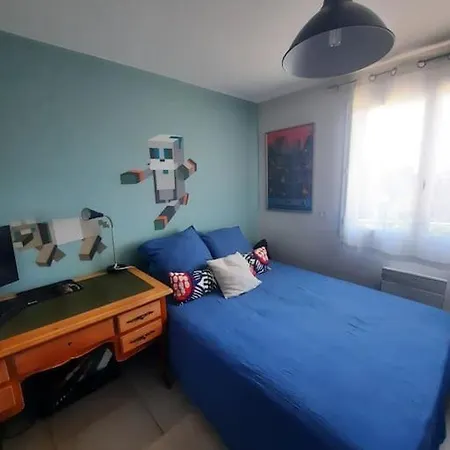 Bastide Provencale Familiale 12 Mn A Pieds Вилла *