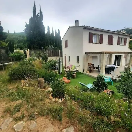 Bastide Provencale Familiale 12 Mn A Pieds Кавалер-сюр-Мер